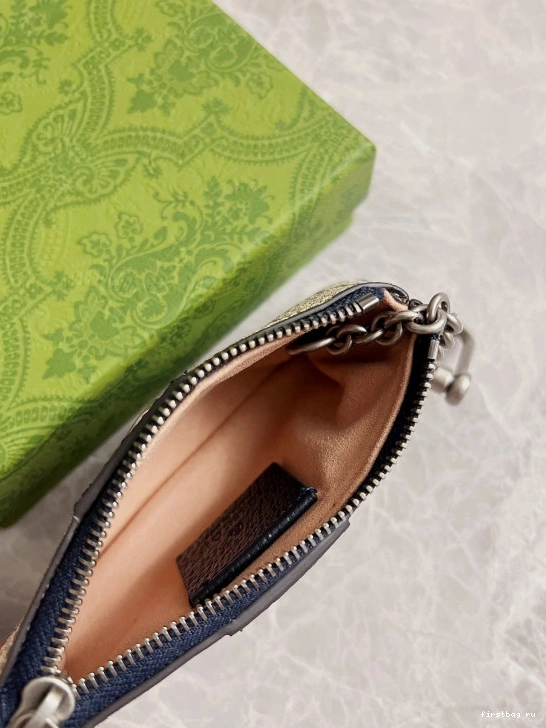 First bag ru Gucci key GG matelassé case Marmont 0707